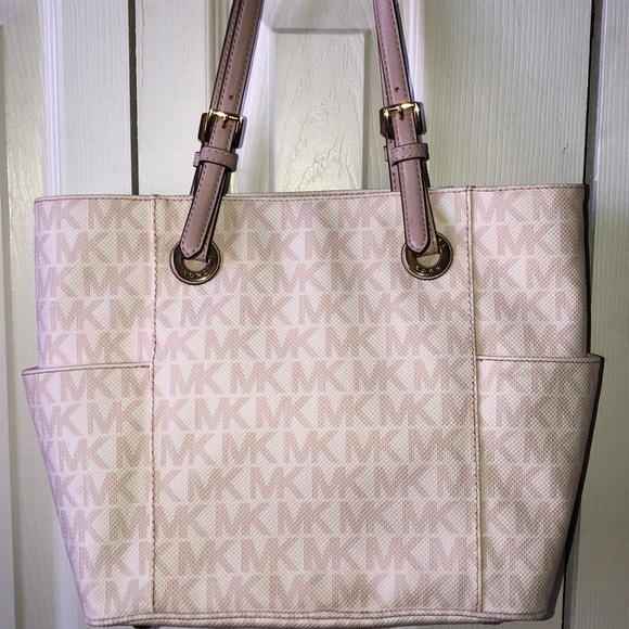 Michael Kors Purse - Picture 3 of 8